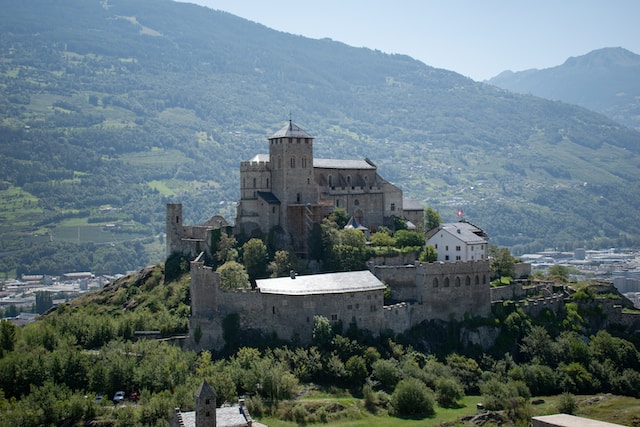 sion old building